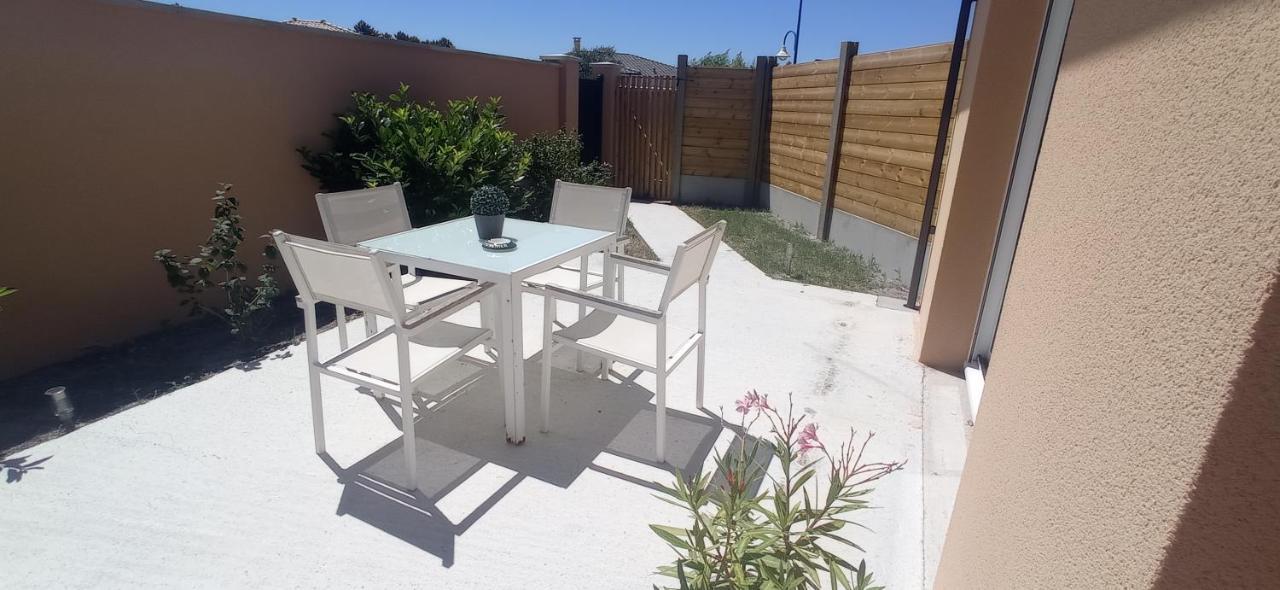 La Petite Maison Du Bassin D'Arcachon - 40 M2, Climatisee, Independante Et Au Calme Audenge Exterior photo